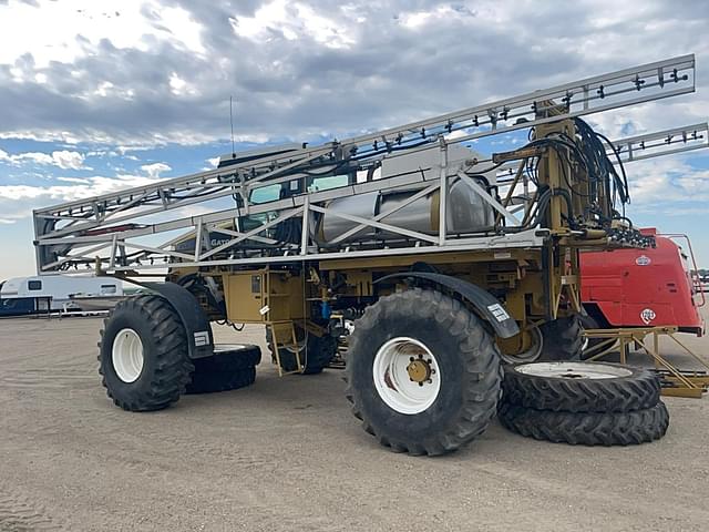 Image of Ag-Chem RoGator 854 equipment image 4