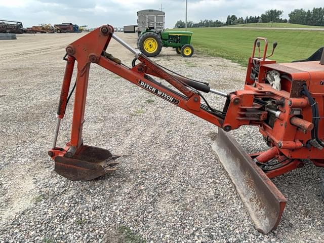 Image of Ditch Witch 2300 equipment image 3
