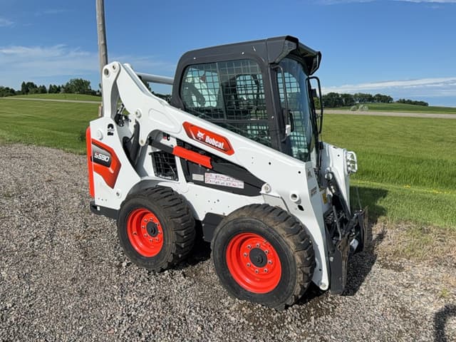 Image of Bobcat S590 equipment image 2