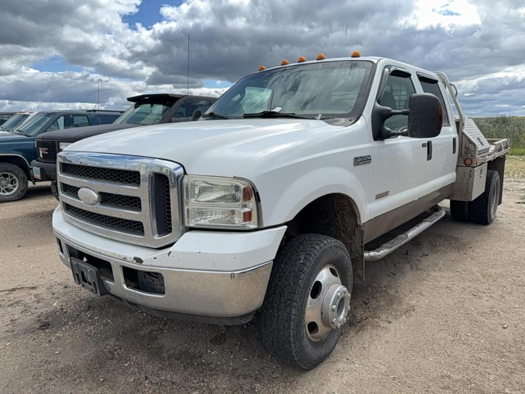Image of Ford F-350 Primary image