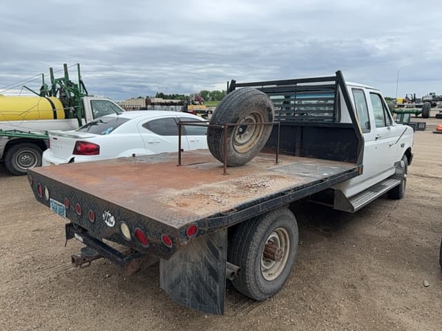 Image of Ford F-250 equipment image 3
