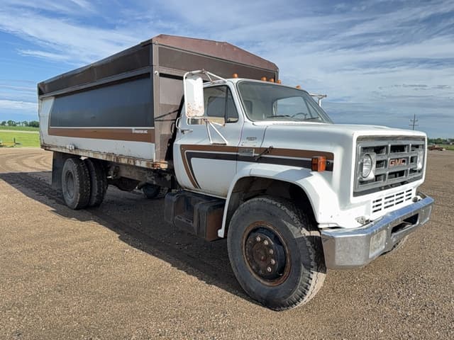 Image of GMC 6500 equipment image 4