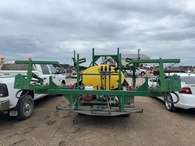 Image of Chevrolet 3500 equipment image 2