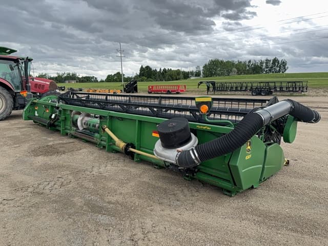 Image of John Deere 630F equipment image 2