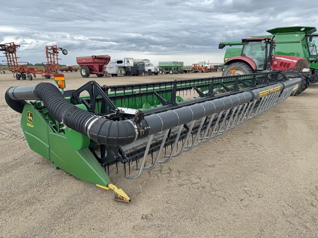 Image of John Deere 630F equipment image 4