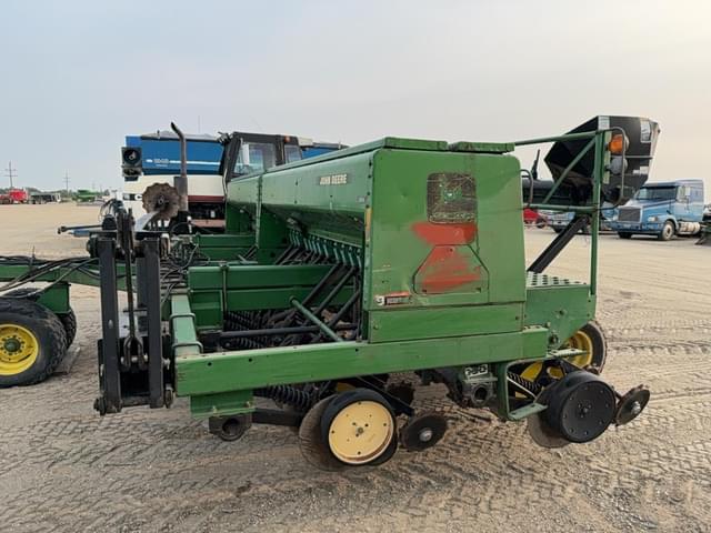Image of John Deere 750 equipment image 1