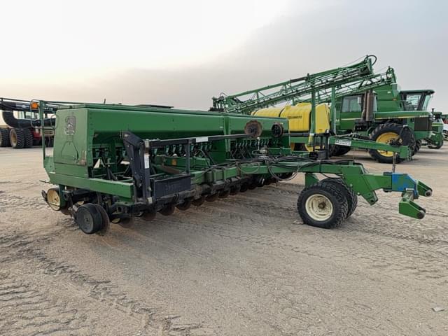 Image of John Deere 750 equipment image 3