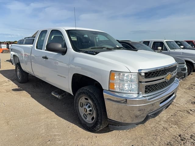Image of Chevrolet 2500HD equipment image 3
