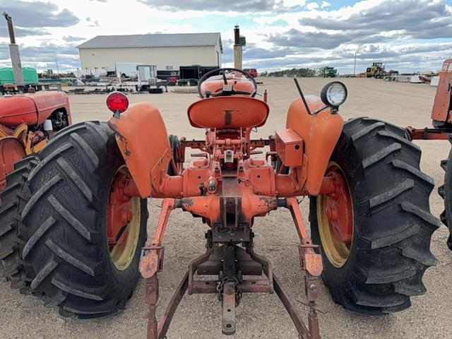 Image of Allis Chalmers D17 equipment image 2