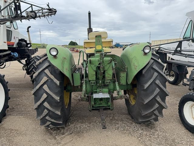 Image of John Deere 3010 equipment image 2