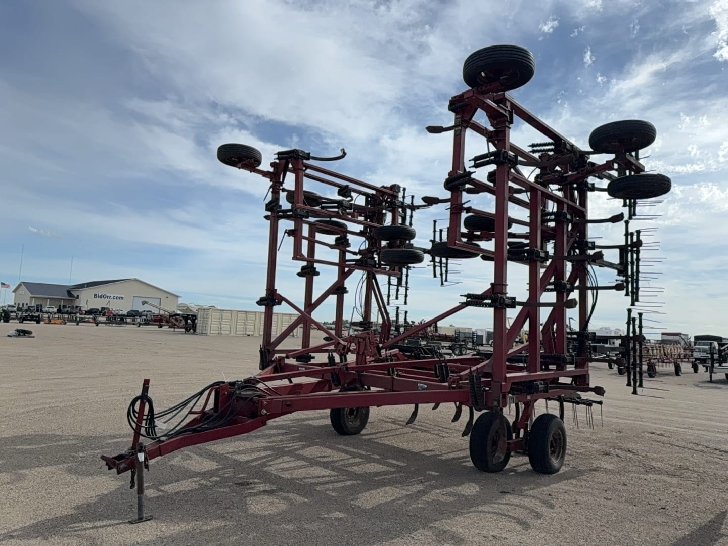 Case 5600 Equipment Image0