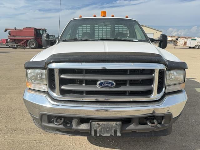 Image of Ford F-550 equipment image 4