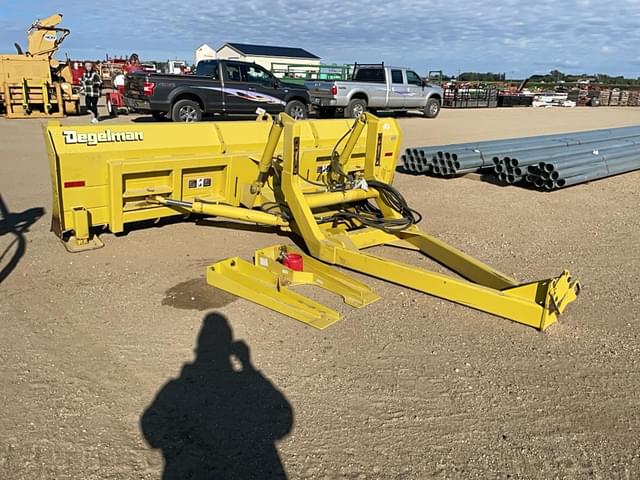 Image of Degelman 6900 equipment image 3