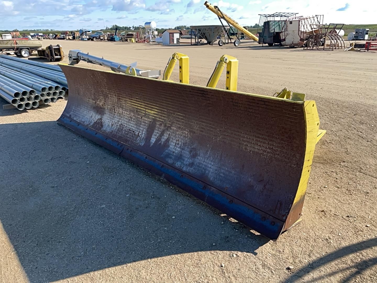 Degelman 6900 Equipment Image0