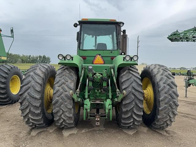 Image of John Deere 8450 equipment image 2
