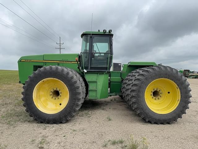 Image of John Deere 8970 equipment image 1