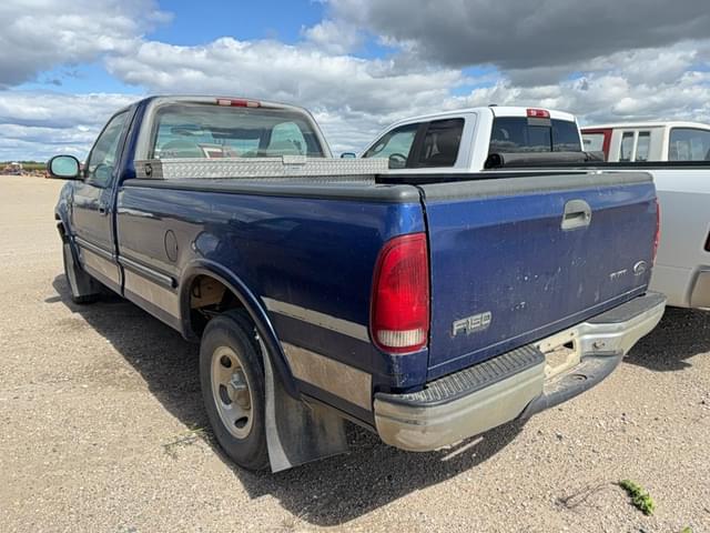 Image of Ford F-150 equipment image 1