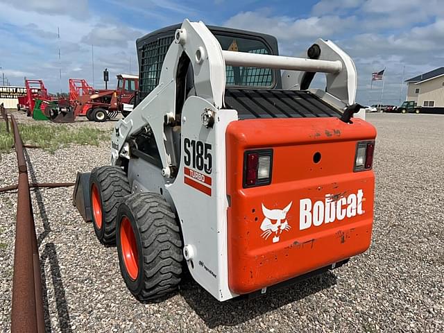 Image of Bobcat S185 equipment image 4