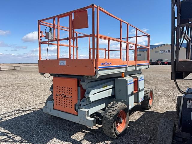 Image of Sky Jack SJ8831 equipment image 3