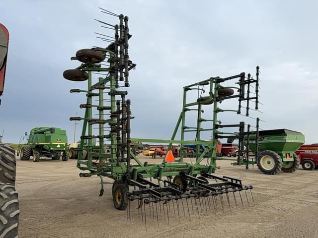 Image of John Deere 1610 equipment image 3