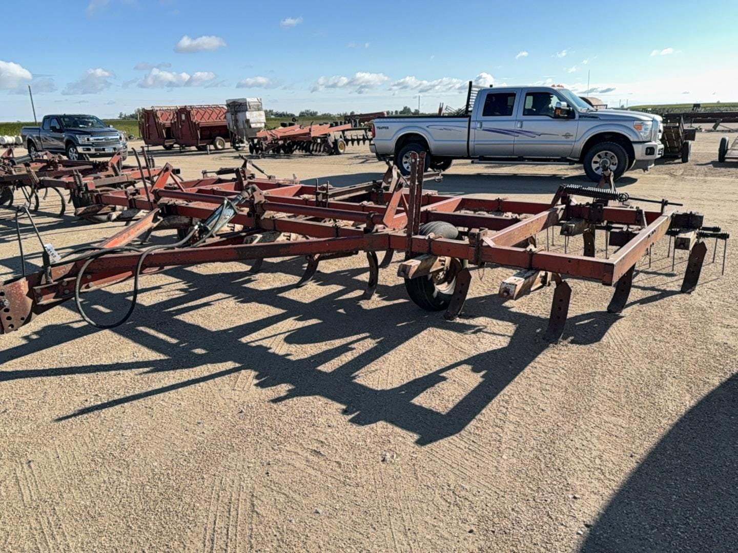 International Harvester 645 Equipment Image0