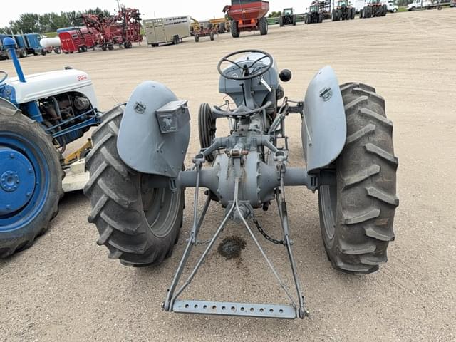 Image of Ford 9N equipment image 3