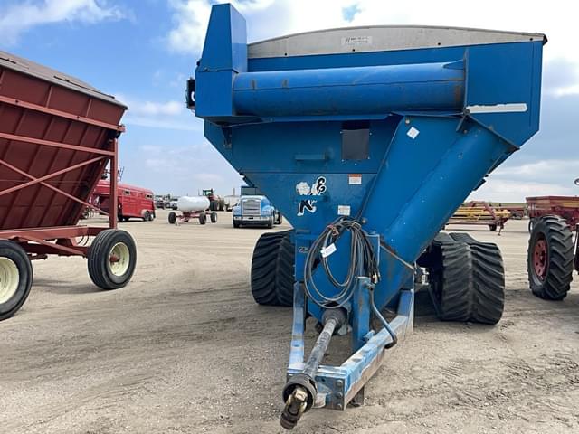 Image of Kinze 1040 equipment image 4
