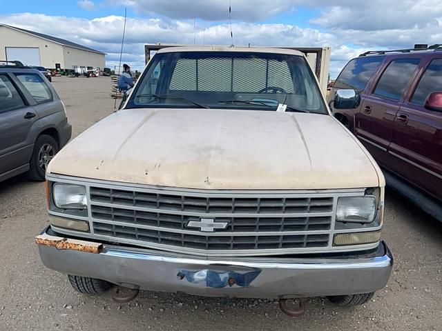 Image of Chevrolet 3500 equipment image 4