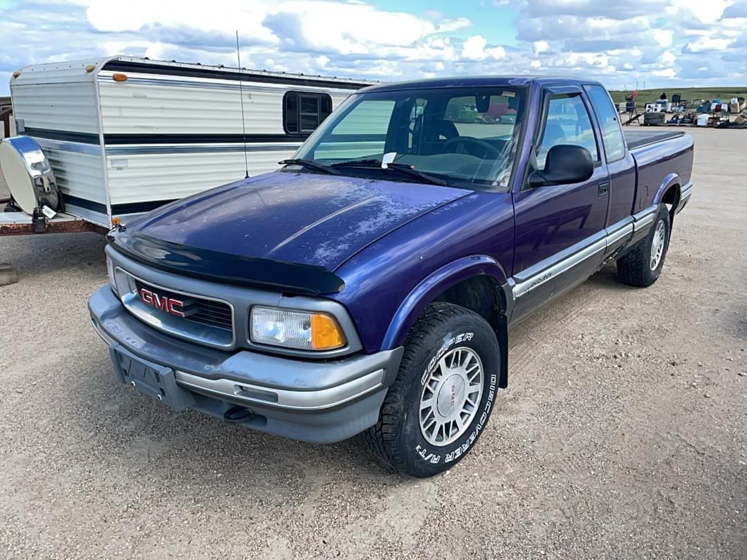 Image of GMC Sonoma Primary image