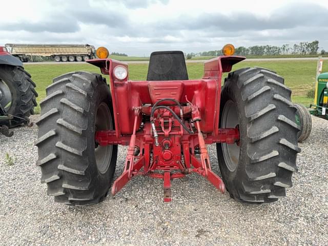 Image of International Harvester 574 equipment image 3