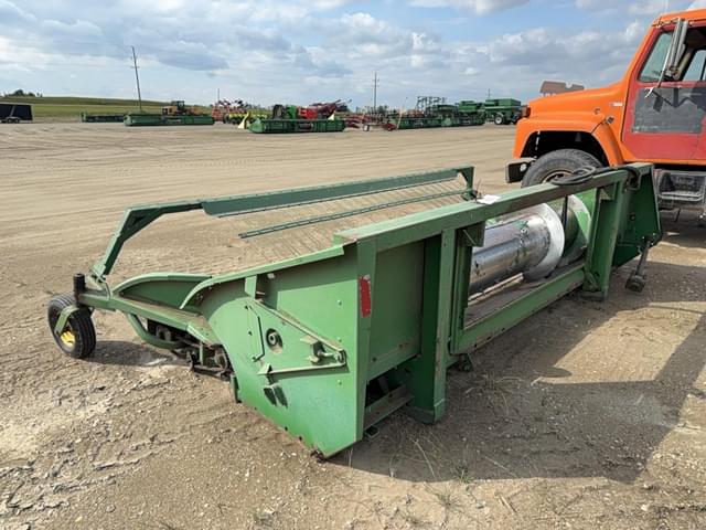 Image of John Deere 224 equipment image 2