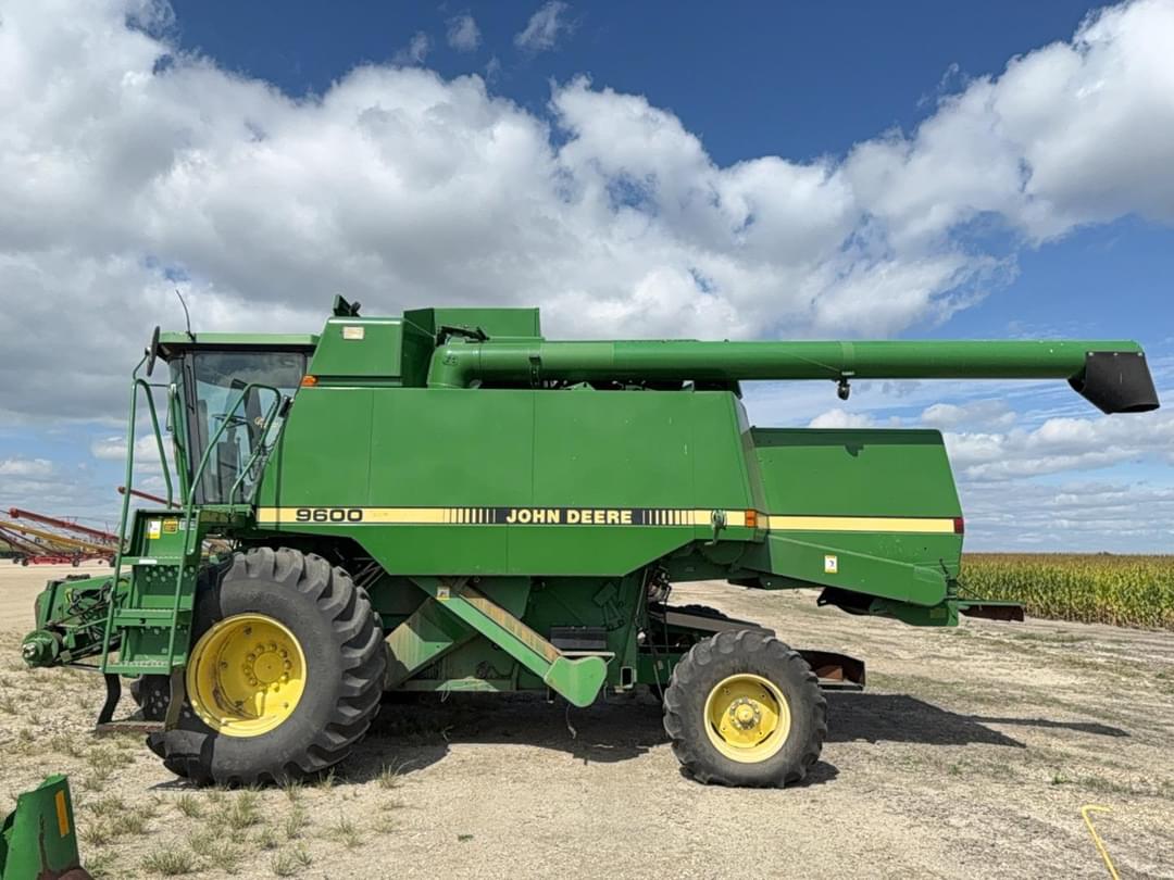 Image of John Deere 9600 Primary image