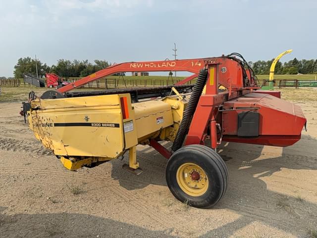 Image of New Holland 1475 equipment image 1