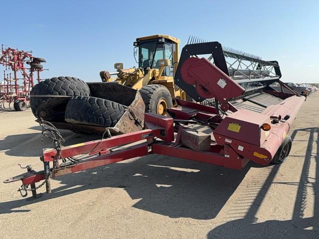 Image of Case IH 725 equipment image 4