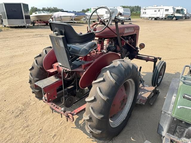Image of Farmall A equipment image 2