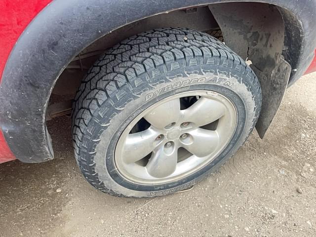 Image of Dodge Ram 1500 equipment image 3