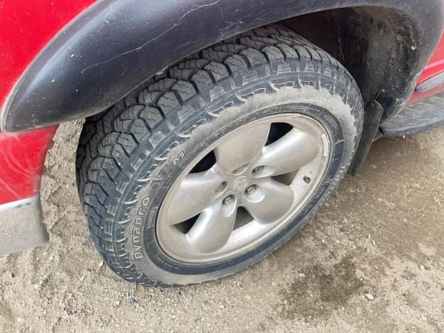 Image of Dodge Ram 1500 equipment image 2