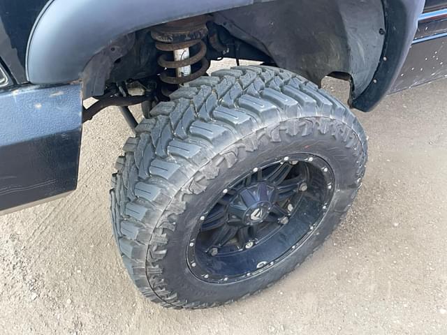 Image of Dodge Ram 2500 equipment image 2