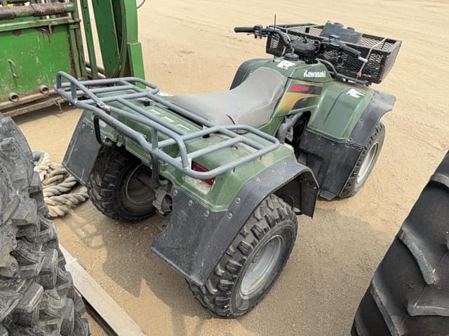Image of Kawasaki Bayou 300 equipment image 2