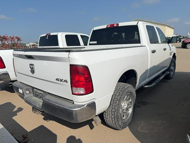 Image of Dodge Ram 2500 equipment image 2
