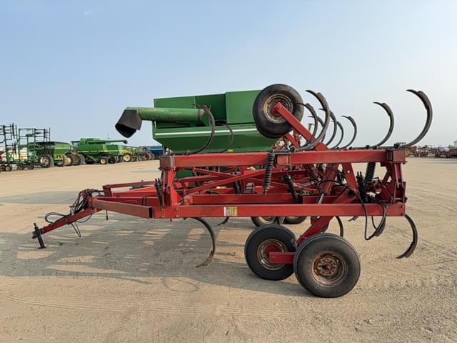 Image of Case IH 5600 equipment image 1
