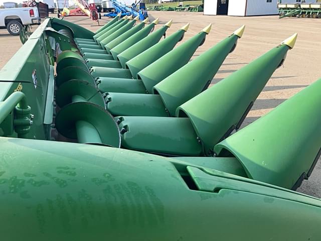 Image of John Deere 612C equipment image 4