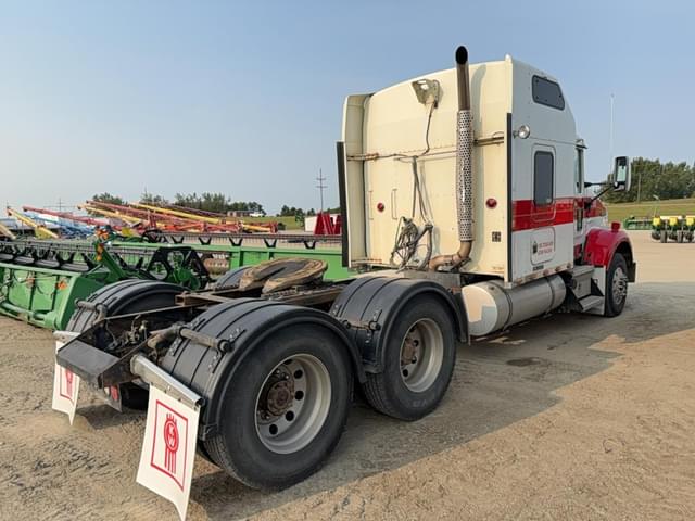 Image of Kenworth T800 equipment image 3