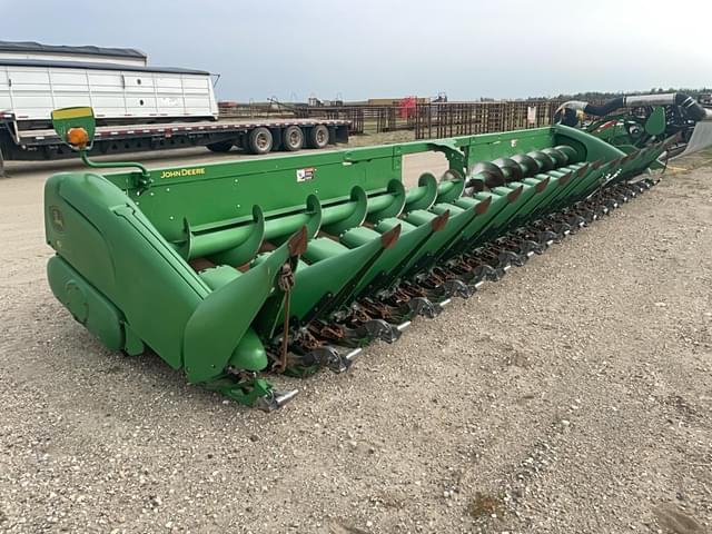 Image of John Deere 618C equipment image 1