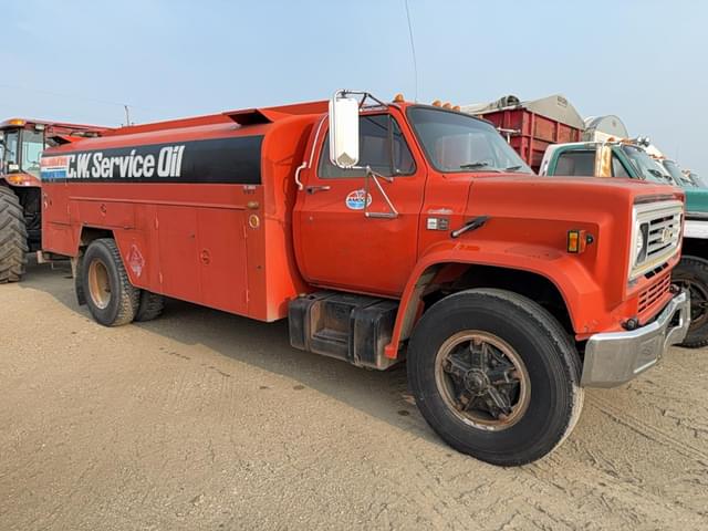 Image of Chevrolet C60 equipment image 3