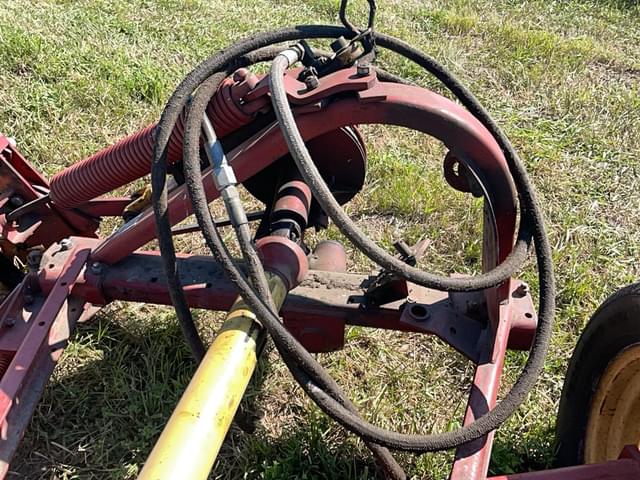 Image of New Holland 456 equipment image 4