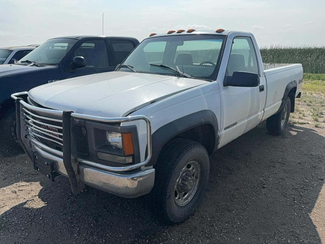 Image of GMC 2500 Primary image