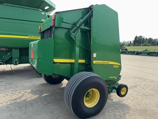 Image of John Deere 568 Mega Wide Plus equipment image 2