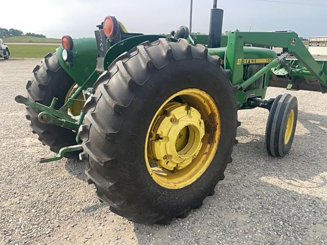 Image of John Deere 1530 equipment image 2