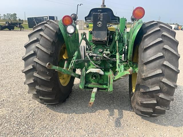 Image of John Deere 1530 equipment image 3
